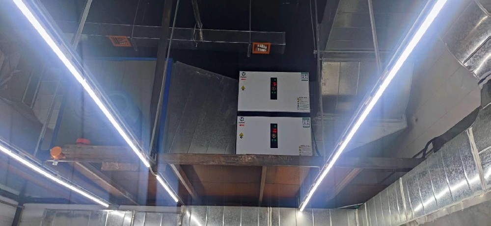安裝煙罩一體機，輕松打造無油煙廚房